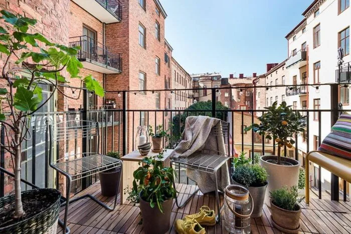 trang trí lan can ban công