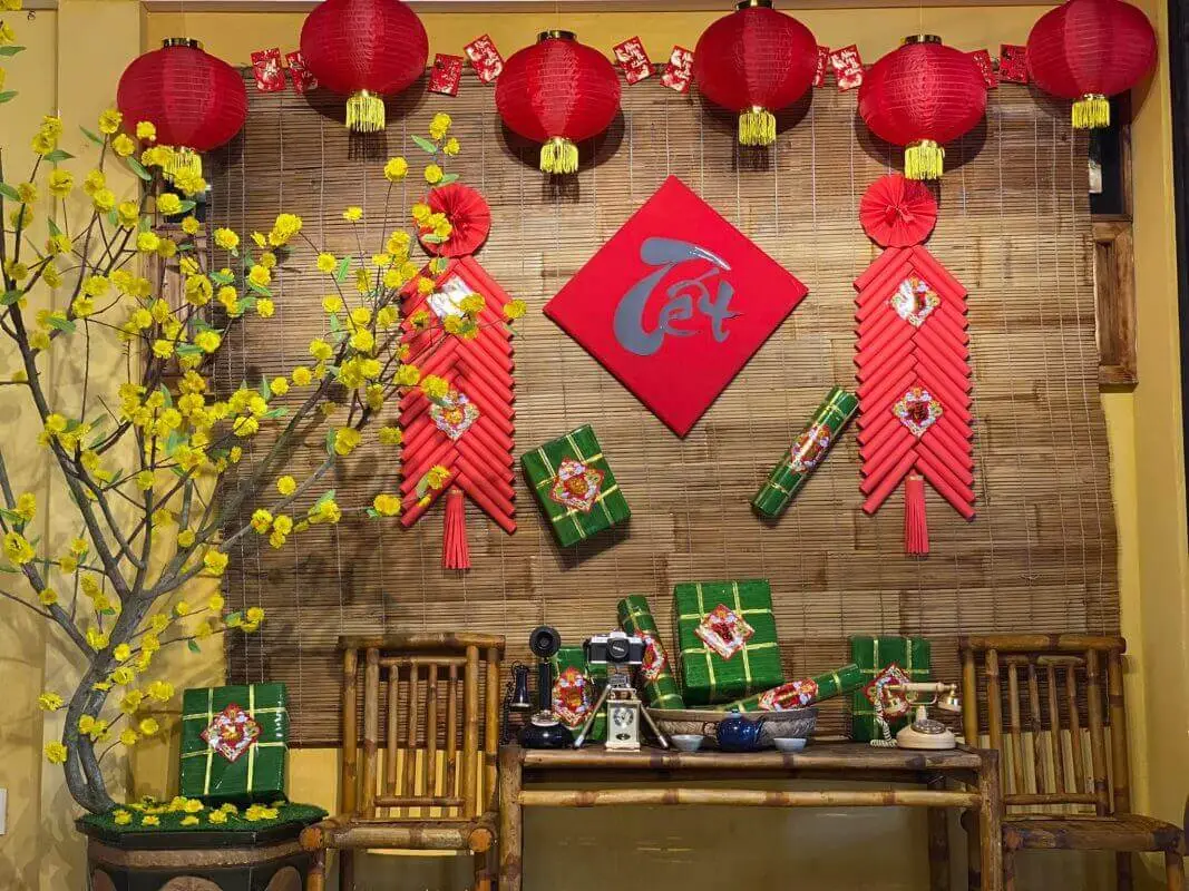 trang trí tường ngày tết